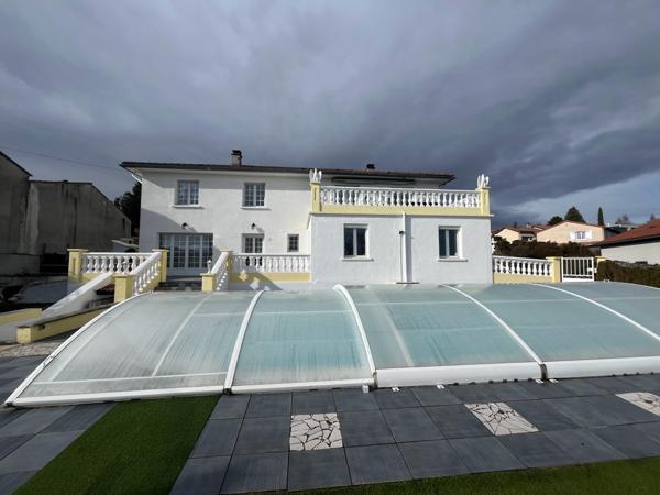Saint-Étienne (42100) Grande maison de 240m2 sur 1100m2 avec piscine