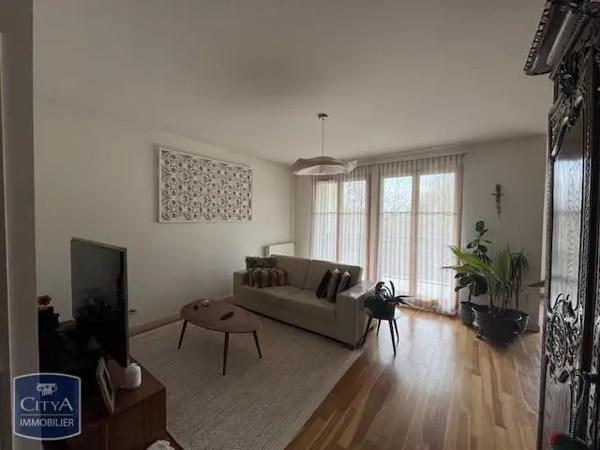 Appartement à louer 3 pièces 75.32m² Ferney-Voltaire (01210)