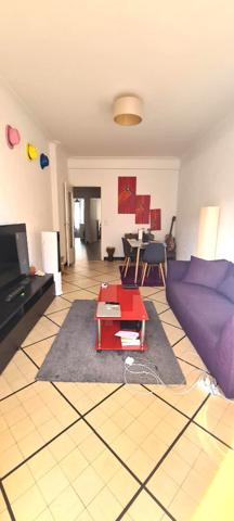 Grand 3 pièces bourgeois 77M² avec balcon et cave