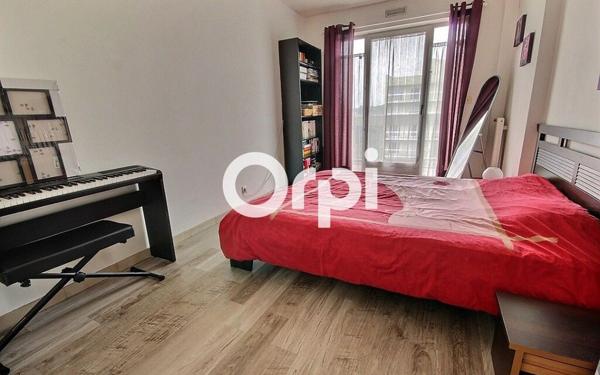 Appartement à vendre    4 pièces • 80,56 m2 Élancourt