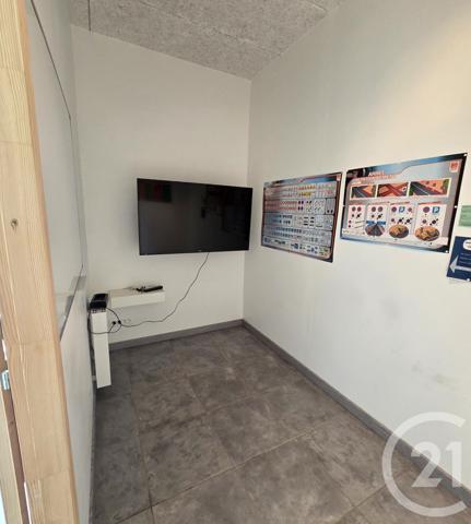 Appartement Local à vendre  3 pièces - 42,50 m2 RIOM - 63