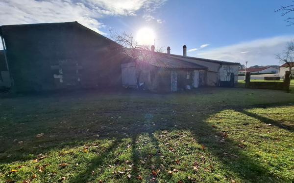 Maison à vendre    2 pièces •  Médis