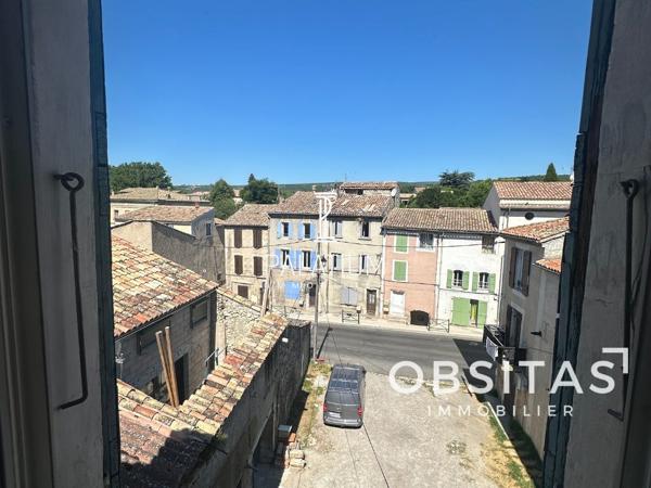Grande maison de village en plein coeur du village