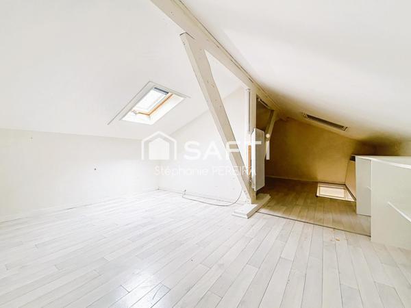 Maison non mitoyenne, RER E à 10min à pied