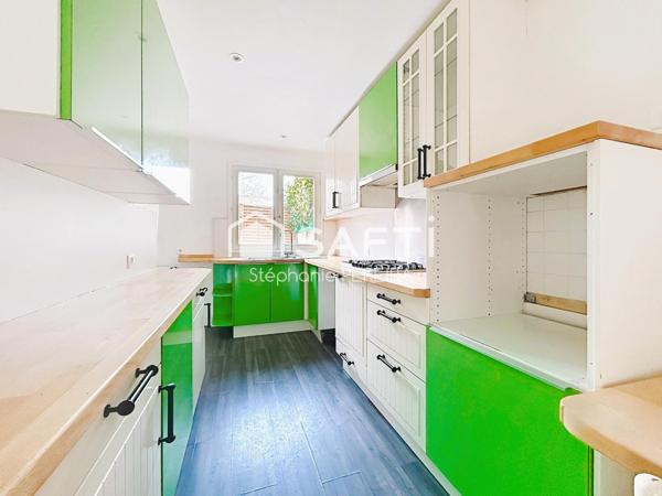 Maison non mitoyenne, RER E à 10min à pied