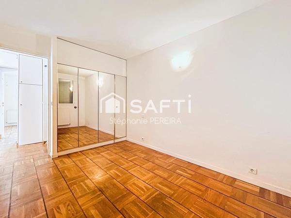 Maison non mitoyenne, RER E à 10min à pied