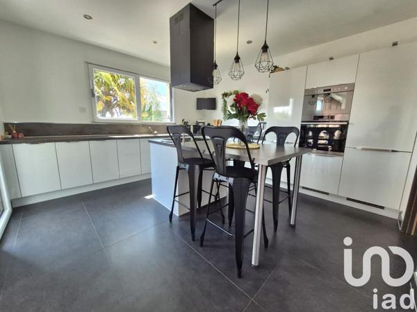 Maison à vendre 6 pièces 197 m² Champigny