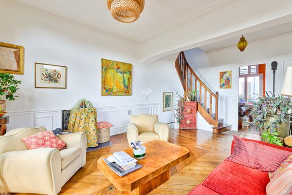 SEVRES RIVE DROITE - MAISON DE CHARME AVEC DEPENDANCE 1 595 000 € **  - Référence  655-S
