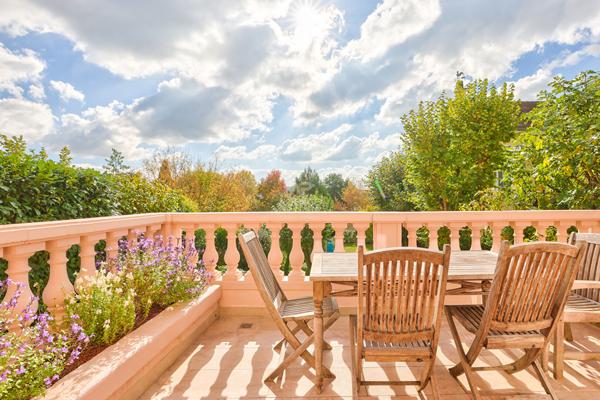 SEVRES RIVE DROITE - MAISON DE CHARME AVEC DEPENDANCE 1 595 000 € **  - Référence  655-S