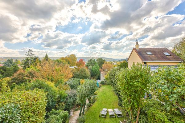 SEVRES RIVE DROITE - MAISON DE CHARME AVEC DEPENDANCE 1 595 000 € **  - Référence  655-S