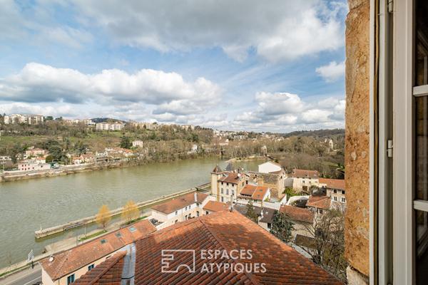 Duplex au dernier étage avec ascenseur
