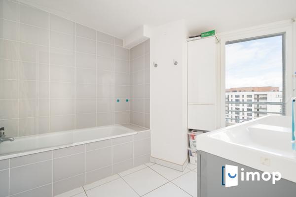 NANCY // DUPLEX EN DERNIER ÉTAGE // TERRASSE // PARKINGS // COUP DE COEUR