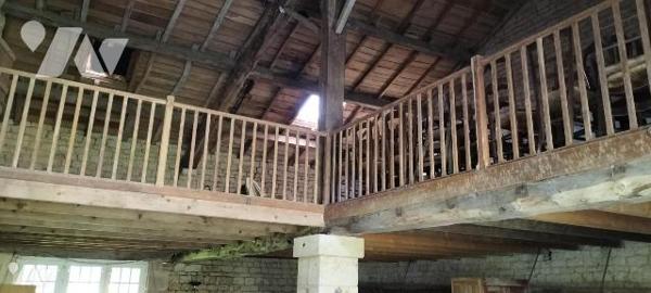 IDEAL FAMILLE NOMBREUSE PROFESSION LIBERALE OU ARTISAN!. Idéalement placée proche toutes commod...