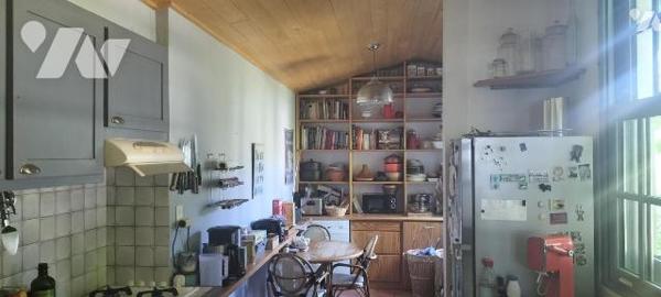 IDEAL FAMILLE NOMBREUSE PROFESSION LIBERALE OU ARTISAN!. Idéalement placée proche toutes commod...