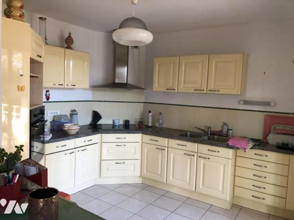 SABLE SUR SARTHE APPARTEMENT 1ER ETAGE AVEC ASCENSEUR 