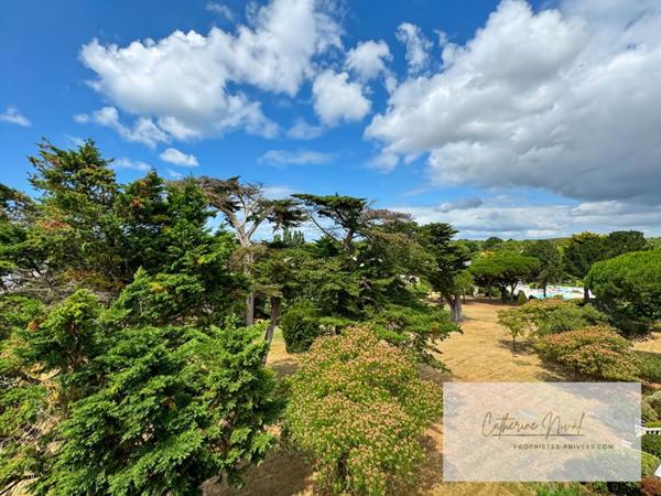 LA BAULE Appartement 2 pièces ,  Dernier étage ,  Vue mer et  parc ,  ascenseur, Résidence avec piscines