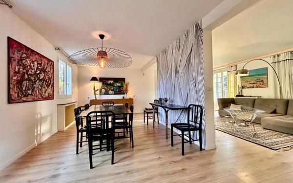 Maison à vendre    9 pièces •  Mennecy