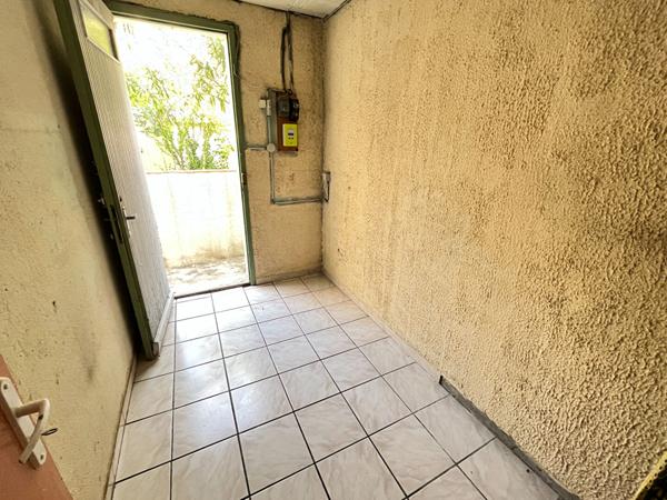 Charmante maison 2 chambres + bureau avec extérieur