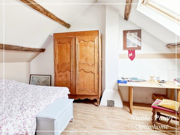 Maison familiale de 179 m² avec dépendances sur 2 475 m² de terrain – Proximité immédiate d'Estrées-St-Denis