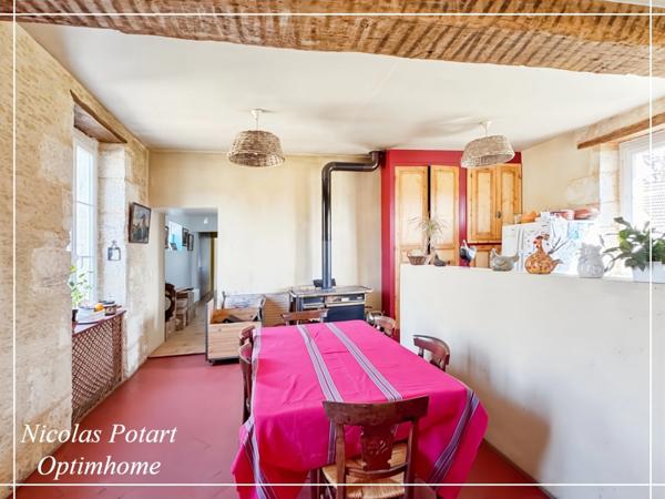 Maison familiale de 179 m² avec dépendances sur 2 475 m² de terrain – Proximité immédiate d'Estrées-St-Denis