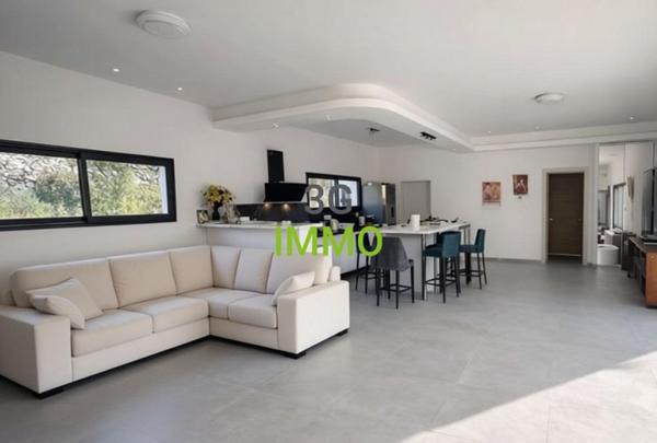 Vente / Maison contemporaine à Nîmes (30000)