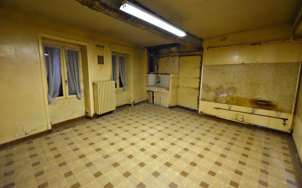 Maison à vendre    7 pièces • 279,50 m2 Chandon