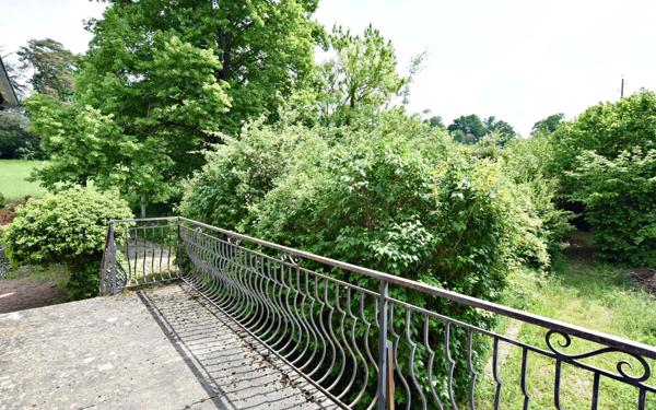 Maison à vendre    7 pièces • 279,50 m2 Chandon