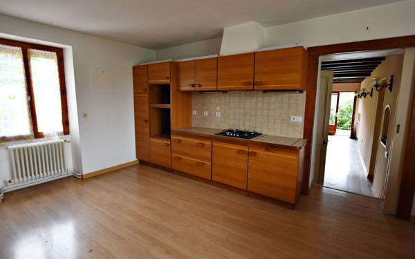 Maison à vendre    7 pièces • 279,50 m2 Chandon