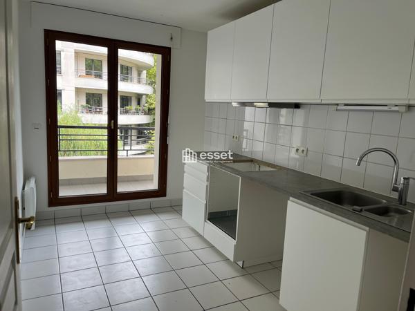 Location Appartement 4 pièces 98.44 m² - Courbevoie 92400