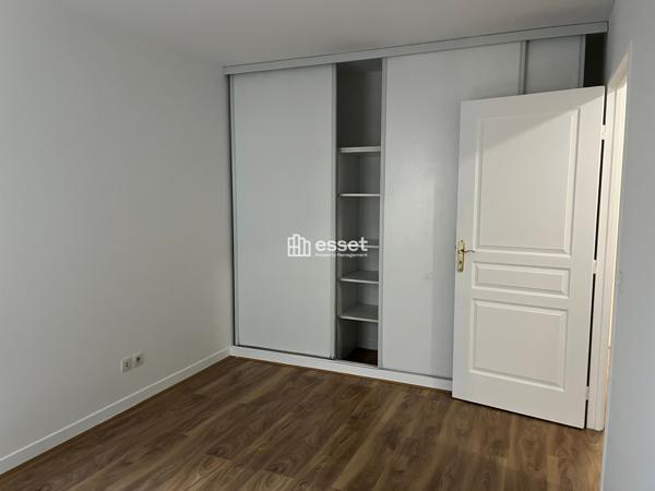 Location Appartement 4 pièces 98.44 m² - Courbevoie 92400