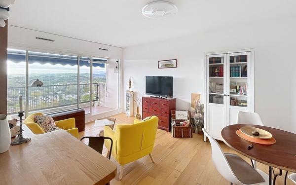 Appartement à vendre    3 pièces • 63,78 m2 Bayonne