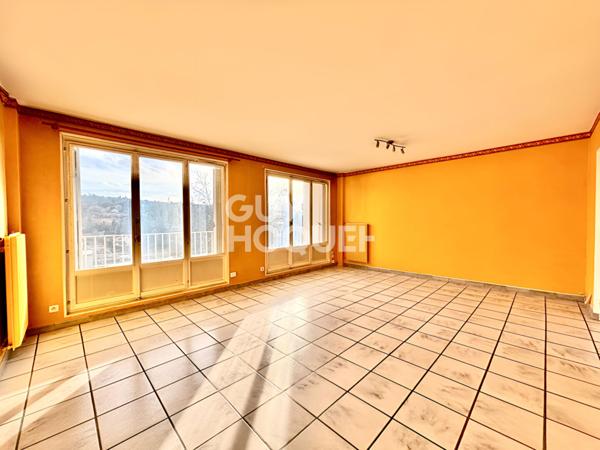 À vendre : Appartement spacieux de 5 pièces à Neuville-sur-Saône