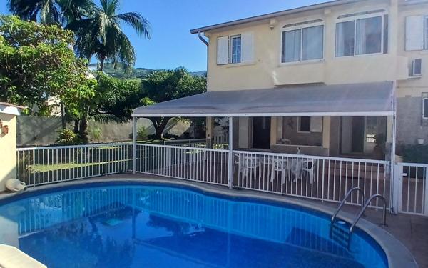 Maison à vendre    4 pièces • 135 m2 L'Étang-Salé