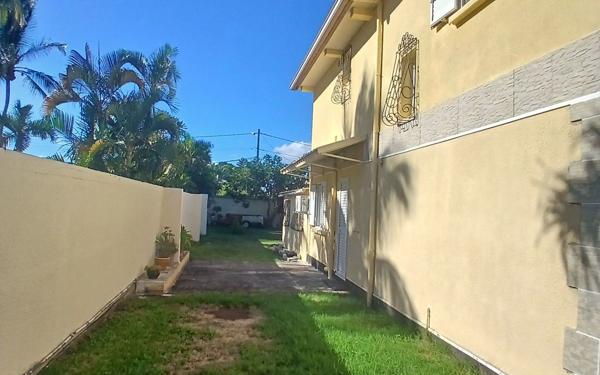 Maison à vendre    4 pièces • 135 m2 L'Étang-Salé