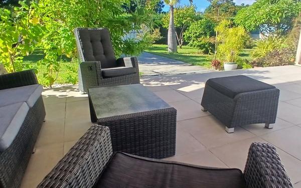 Maison à vendre    4 pièces • 135 m2 L'Étang-Salé