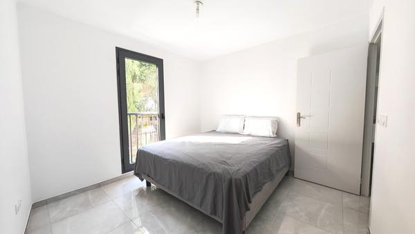 Appartement 3 pièces avec terrasse au centre ville de Saint-Pierre