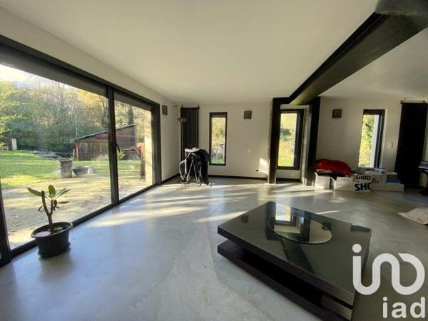 Maison 4 pièces de 149 m² à Nyons (26110)