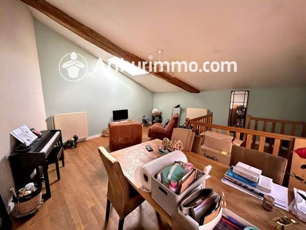Location Appartement 3 pièces 103 m2 à Saint-Didier-de-Formans