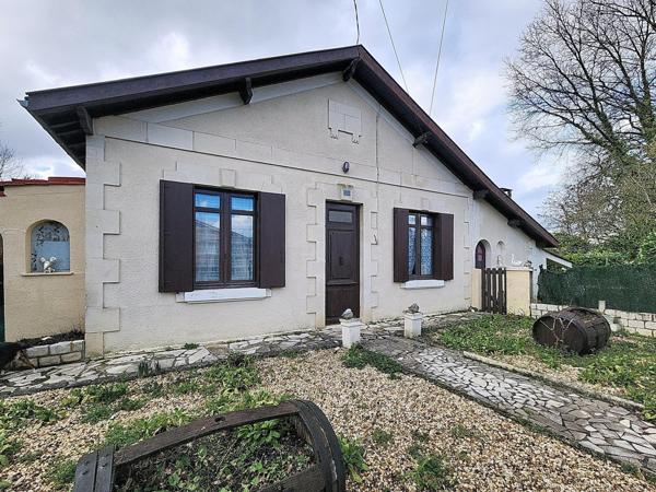 Beau potentiel, maison SALLEBOEUF, 3 ch