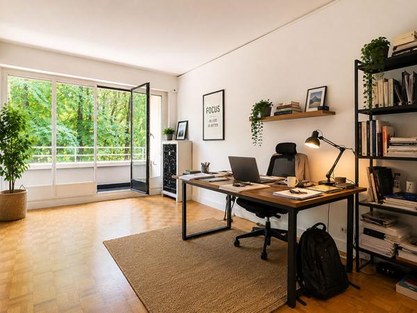 Face au Bois de Vincennes - Appartement familial de 100 m² avec balcon, box, cave et chambre de service, Vincennes 94300