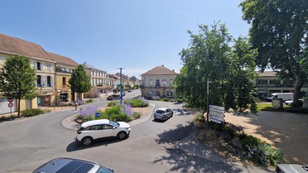 Appartement lumineux Place Gambetta ? Terrasse, cave et beaux volumes