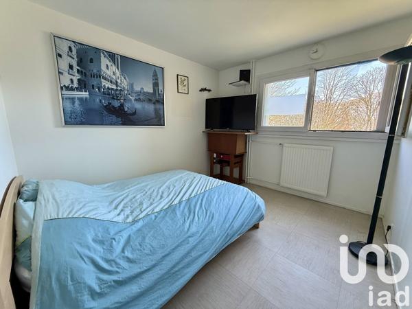 Appartement 4 pièces de 84 m² à Montigny-le-Bretonneux (78180)