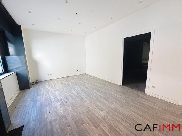 CALUIRE-LOCAL COMMERCIAL-30m²