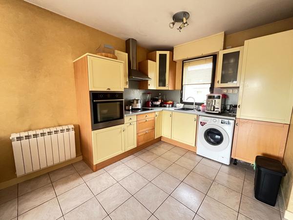 Investissement locatif CHARTRES-DE-BRETAGNE - Appartement 3 pièces duplex - 53m2 (60m2 au sol) - Terrasse SUD