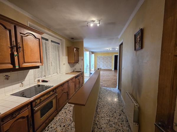 Milly-la-Forêt (91490) Appartement 142 m² sur la place de Milly ! Devis travaux et Prime rénove fournis