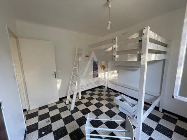 VILLA DE PLAIN PIED D'ENV 88M² HABITABLES 3 CHAMBRES SUR 500M² DE TERRAIN