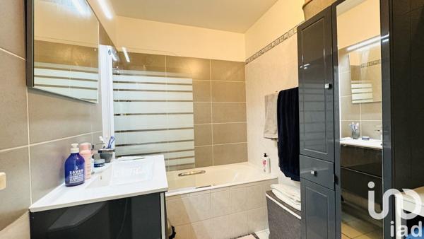 Appartement 2 pièces de 34 m² à Charbonnières-les-Bains (69260)