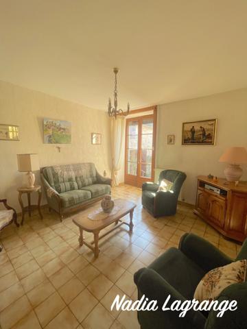 CHARMANTE MAISON EN PIERRE AVEC DEPENDANCES