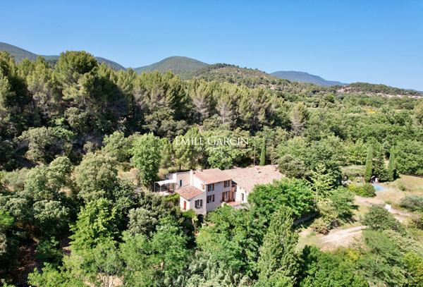 A vendre - Une propriété à vendre au coeur de la nature - Sud Luberon