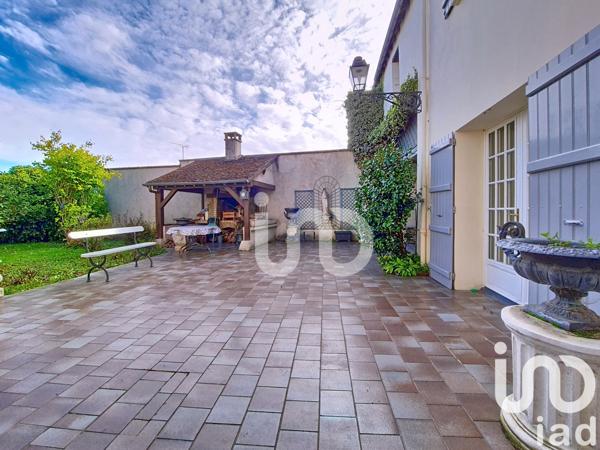 Maison à vendre 6 pièces 166 m² Faremoutiers